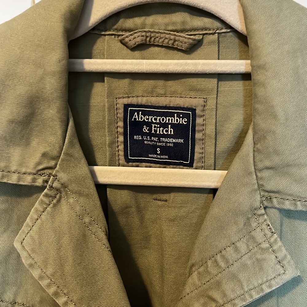 EUC Olive Green Abercrombie & Fitch Jacket Size Small - Picture 2 of 5